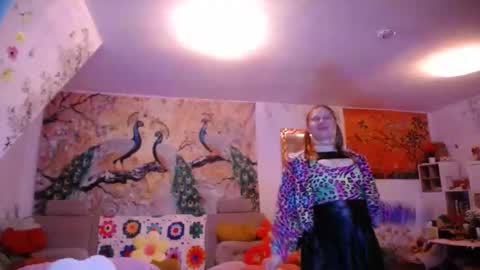 Emilia inst  online show from 23, 11, 2025