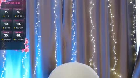 Snapshot of want_emma chatting on 23, 11, 2025 Emma online show from 23, 11, 2025