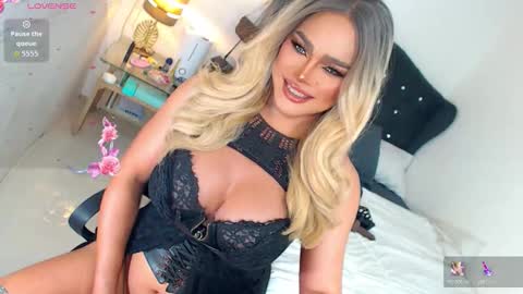 Miss Anna online show from 7, 2, 2026