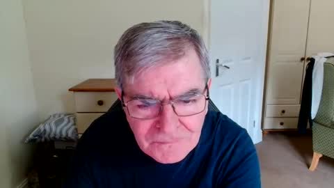 wanttobefree90 online show from 6, 4, 2026