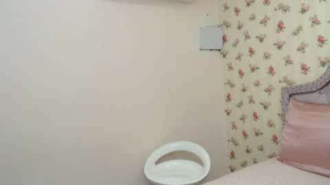 Milf Latina online show from 7, 4, 2026