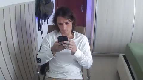 wave_boyy online show from 3, 6, 2026
