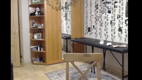 Mina online show from 4, 12, 2025