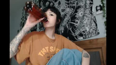 Snapshot of wavy_nights chatting on 1, 6, 2026 Mina online show from 1, 6, 2026
