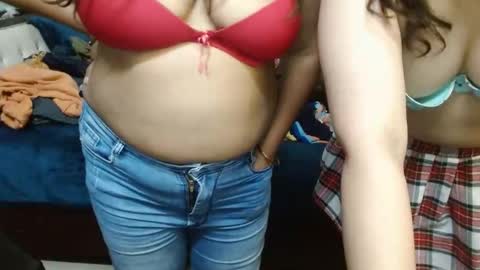 Snapshot of we_are_indian chatting on 31, 12, 2024 khushiwife kabirhubby kavyasexy gf online show from 31, 12, 2024