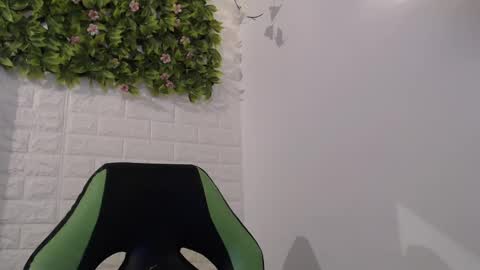 Trixie 3 online show from 14, 2, 2025