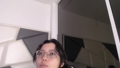 Trixie 3 online show from 4, 10, 2025