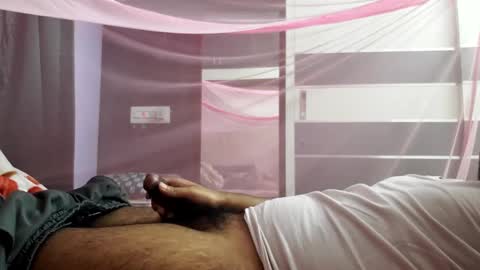 Snapshot of wearcondom chatting on 20, 12, 2024 sexyguy online show from 20, 12, 2024