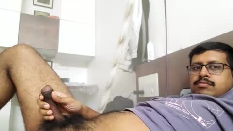 Snapshot of wearcondom chatting on 19, 9, 2025 sexyguy online show from 19, 9, 2025