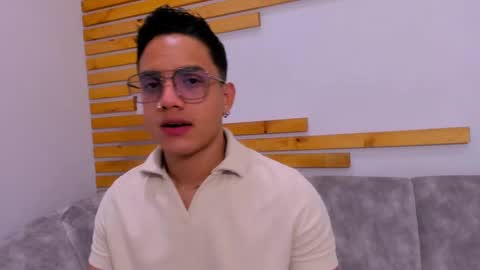 Snapshot of web_gammer_ chatting on 6, 10, 2025 Jhonny Dick his neighbors. online show from 6, 10, 2025