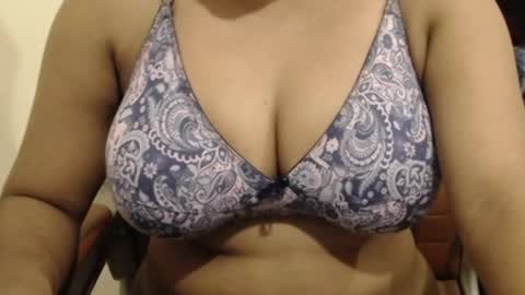 mina online show from 21, 4, 2026