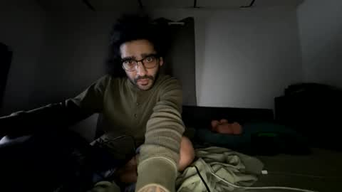 Snapshot of webthrow chatting on 30, 11, 2025 ShootingWebs online show from 30, 11, 2025