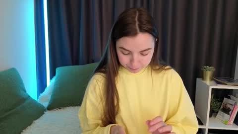 Snapshot of weird_bird chatting on 12, 3, 2026 Weird Bird online show from 12, 3, 2026