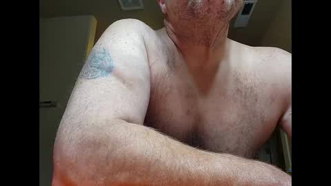 Snapshot of welderod chatting on 8, 10, 2025 welderod online show from 8, 10, 2025