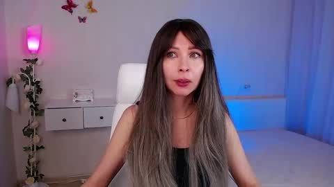 Wendi Foster online show from 26, 2, 2025