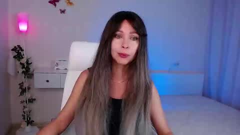 Wendi Foster online show from 23, 9, 2025