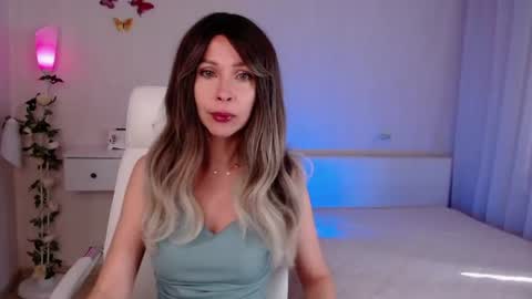 Wendi Foster online show from 1, 7, 2026
