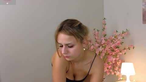 Snapshot of wendy__doll chatting on 1, 3, 2025 Im Wendy online show from 1, 3, 2025