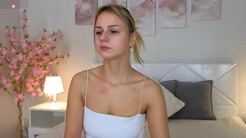 Snapshot of wendy__doll chatting on 6, 3, 2025 Im Wendy online show from 6, 3, 2025