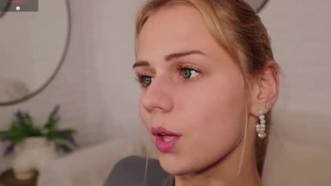 Snapshot of wendy__doll chatting on 22, 9, 2025 Im Wendy online show from 22, 9, 2025