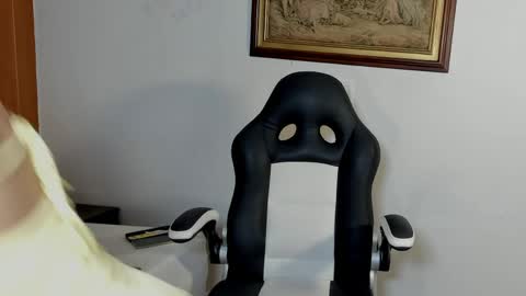 Wendy Marshall  online show from 19, 4, 2026