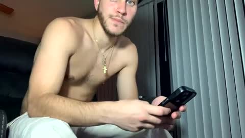 Snapshot of wentbrokeonstrippers chatting on 4, 12, 2024 Topjitt online show from 4, 12, 2024