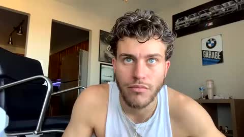 Snapshot of wentbrokeonstrippers chatting on 6, 12, 2024 Topjitt online show from 6, 12, 2024