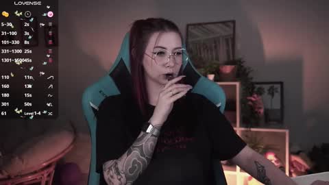 little girl who is always rightLisa online show from 24, 2, 2025