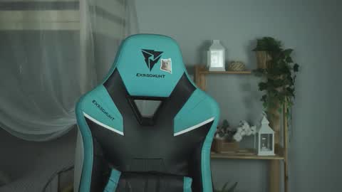 little girl who is always rightLisa online show from 18, 11, 2025