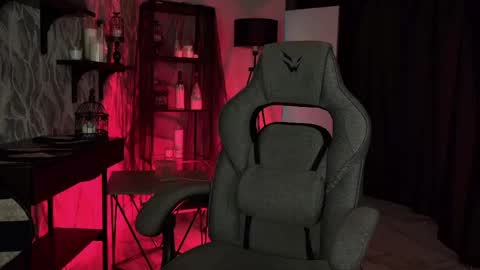 little girl who is always rightLisa online show from 15, 4, 2026