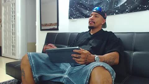 Wesley Rogger online show from 9, 11, 2025