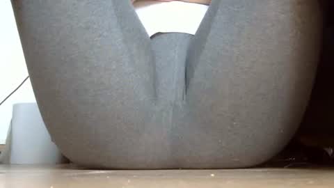 wet_pants2022 online show from 21, 9, 2025