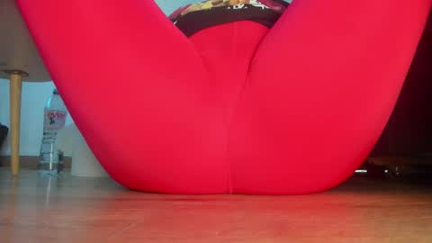 wet_pants2022 online show from 21, 4, 2026