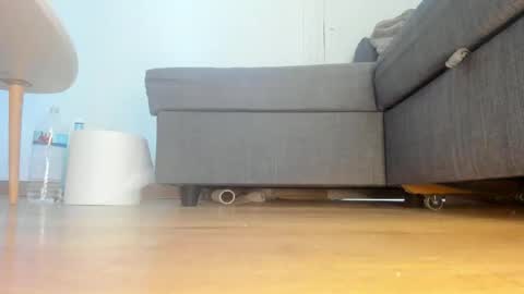 wet_pants2022 online show from 25, 4, 2026