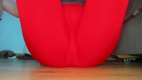Snapshot of wet_pants2022 chatting on 13, 6, 2026 wet_pants2022 online show from 13, 6, 2026