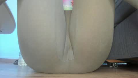 wet_pants2022 online show from 4, 7, 2026