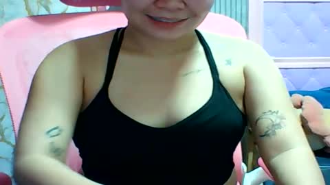 Snapshot of wetcreamypussy4u chatting on 25, 5, 2026 wetcreamypussy4u online show from 25, 5, 2026