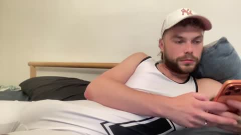 weteddy online show from 25, 7, 2026
