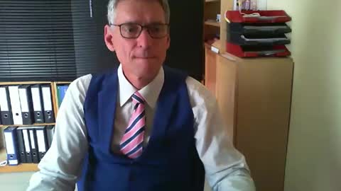 Snapshot of wetsuitedman chatting on 31, 5, 2026 Franz online show from 31, 5, 2026