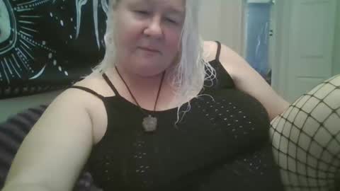 Snapshot of whipsnap19 chatting on 7, 11, 2025 whipsnap19 online show from 7, 11, 2025