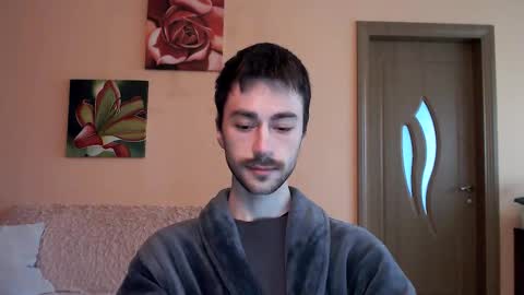 Tom online show from 4, 10, 2025