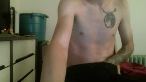 whiteboyslim21 online show from 17, 12, 2025