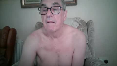 whitebriefs009 online show from 20, 12, 2025