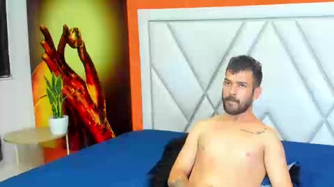 Dylan white online show from 25, 9, 2025