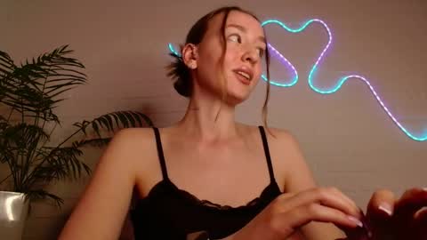 You wont find me here on Saturdays and Sundays  online show from 19, 4, 2026