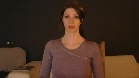 White Queen online show from 2, 2, 2026