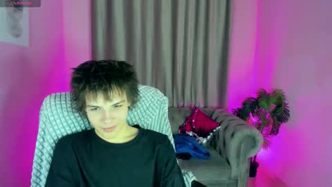 Snapshot of whiterabbit342 chatting on 20, 10, 2025 Geoffrey online show from 20, 10, 2025