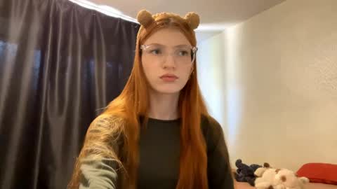 Snapshot of whitneyblaze chatting on 1, 6, 2026 Alaska 3 online show from 1, 6, 2026