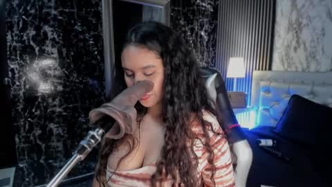 Snapshot of whitneybrown_ chatting on 13, 9, 2025 Whitney online show from 13, 9, 2025