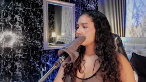 Snapshot of whitneybrown_ chatting on 14, 9, 2025 Whitney online show from 14, 9, 2025